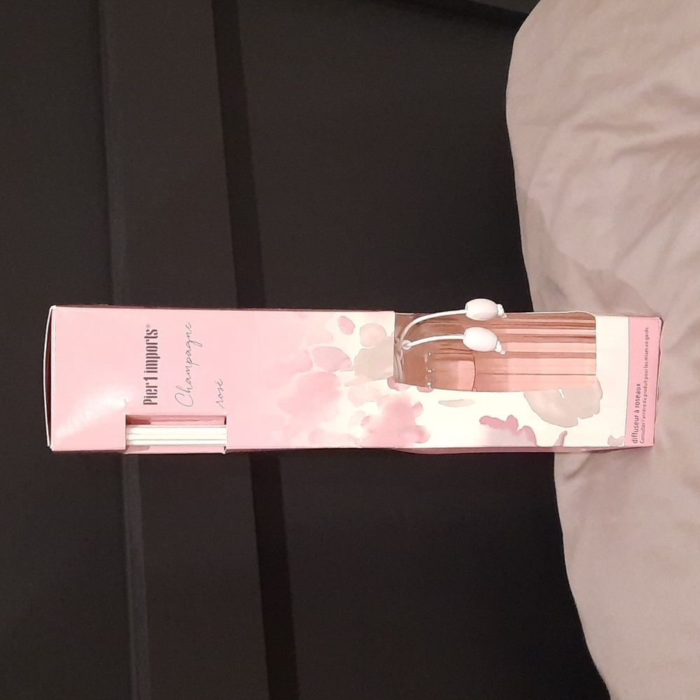 Pier 1 Reed Diffuser *Pink Champagne* Champagne Rosè